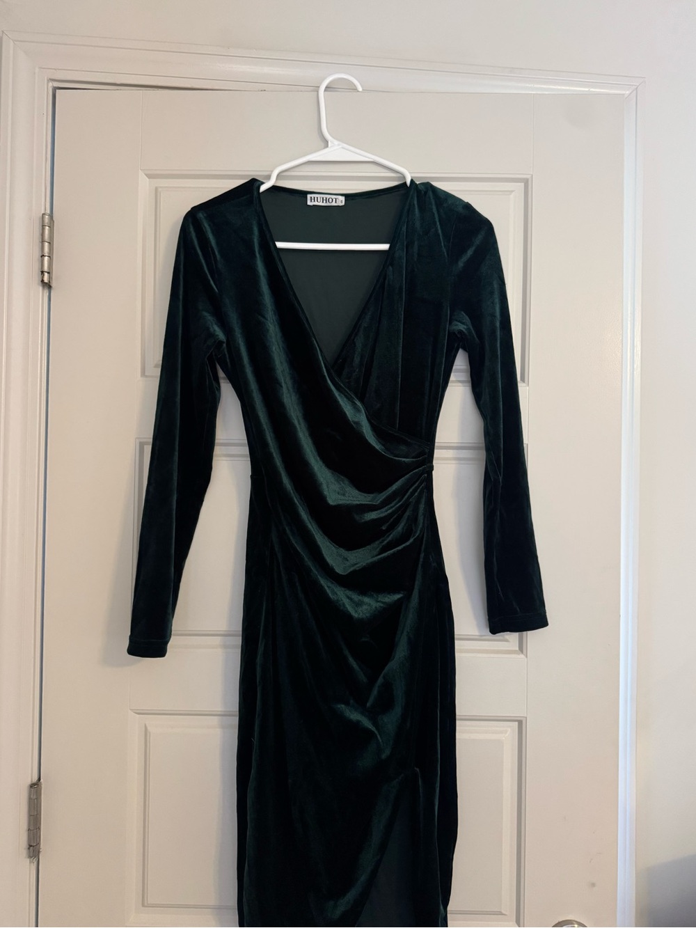 HUHOT - Long Sleeve Velvet Wrap-Style Dress in Deep Green